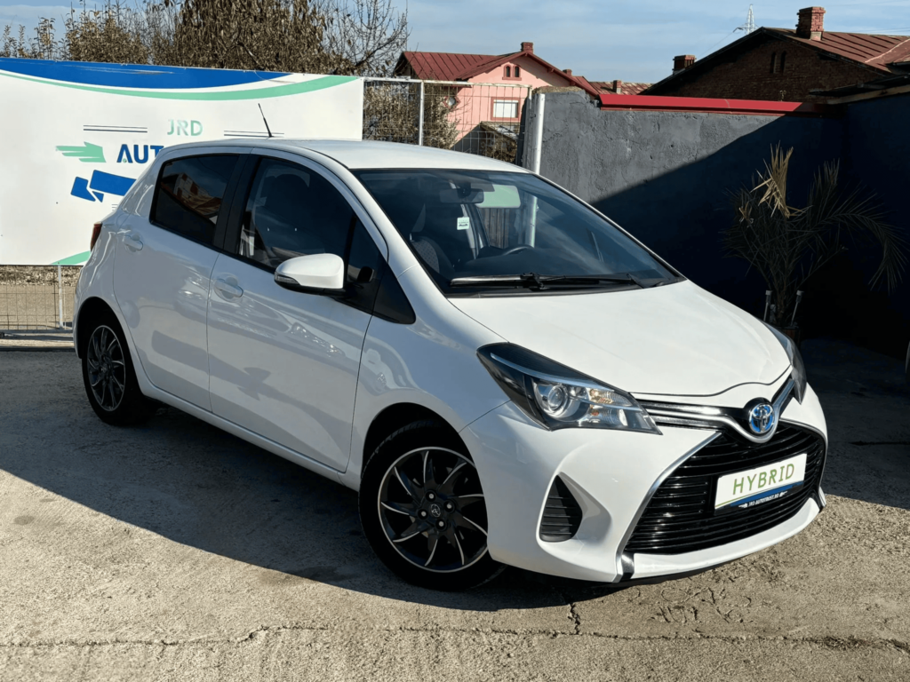 Toyota Yaris 1.5 VVTi HSD Sol