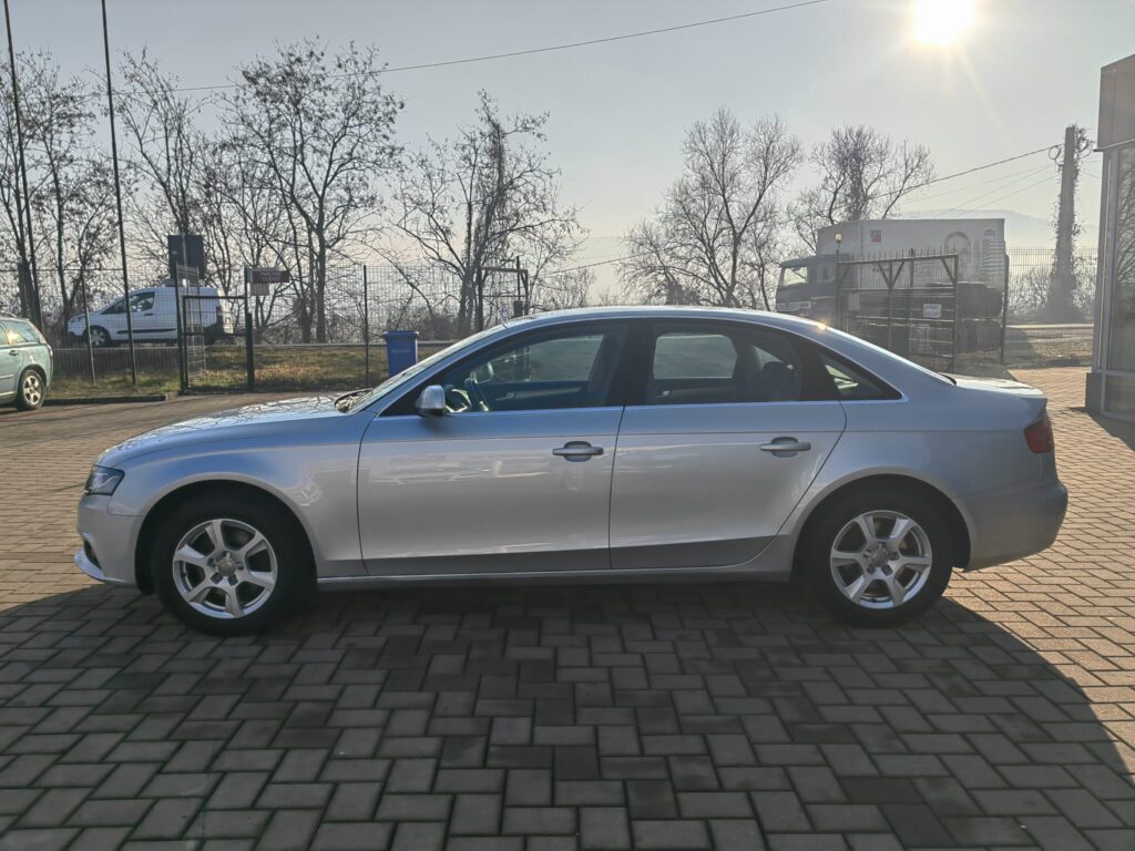 Audi A4 2.0 TDI Attraction