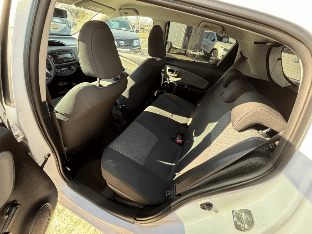 Toyota Yaris 1.5 VVTi HSD Sol