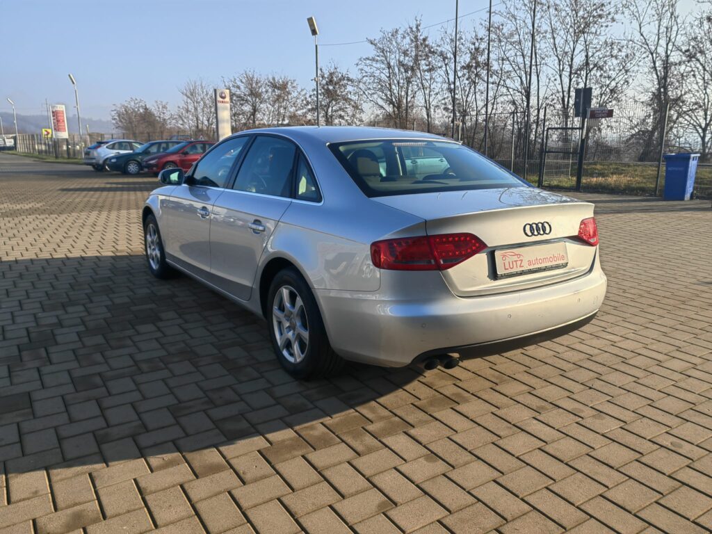 Audi A4 2.0 TDI Attraction