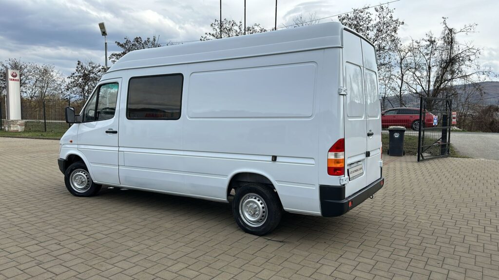 MercedesBenz Sprinter 208D