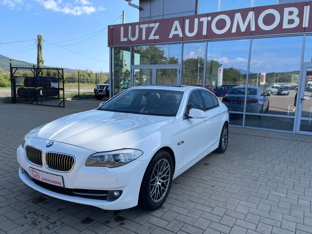 BMW  F10 520d