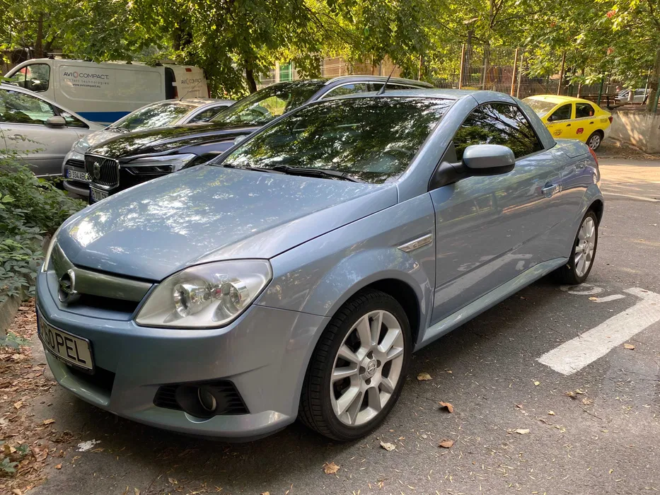 Opel Tigra 1.4 benzina Twintop decapotabila