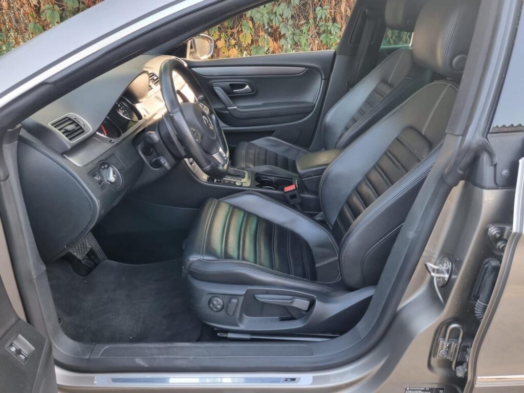 Vând Passat Cc an 2015 177 Cp 4Moution (4X4)