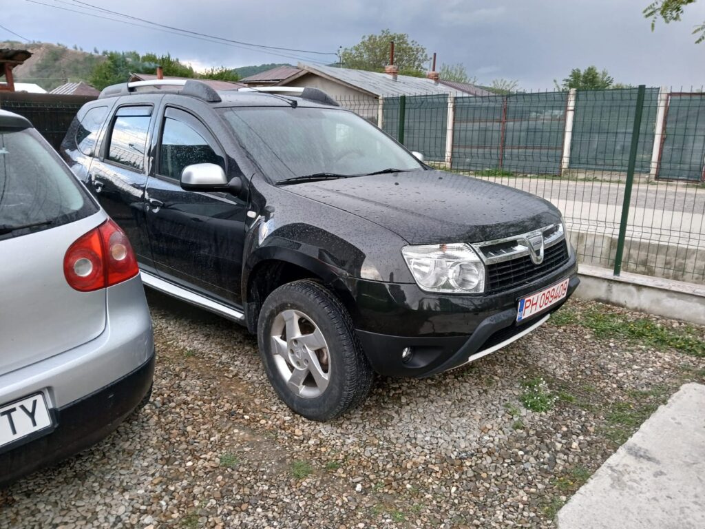 Vand Duster 1.6 benzina+gpl(valabil pana in 2034),166 mii km originali!