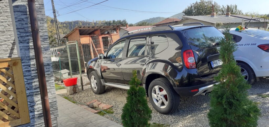 Vand Duster 1.6 benzina+gpl(valabil pana in 2034),166 mii km originali!