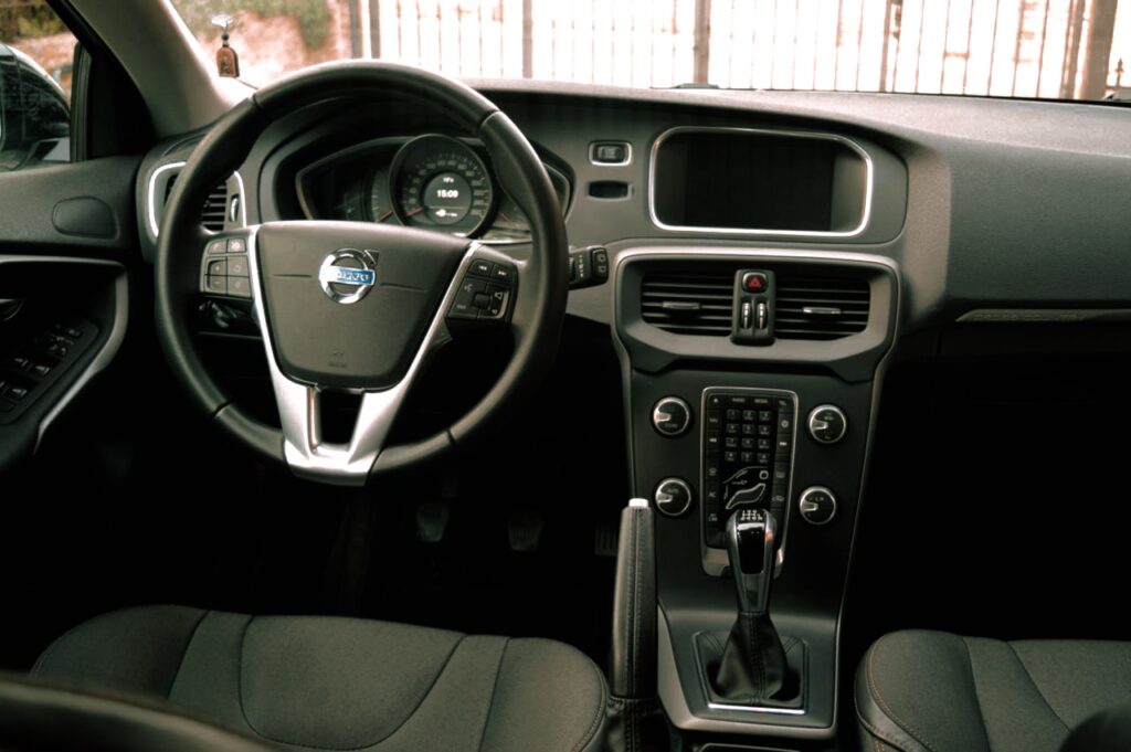 Volvo V40 cross country
