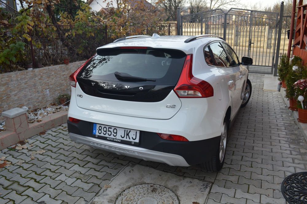 Volvo V40 cross country