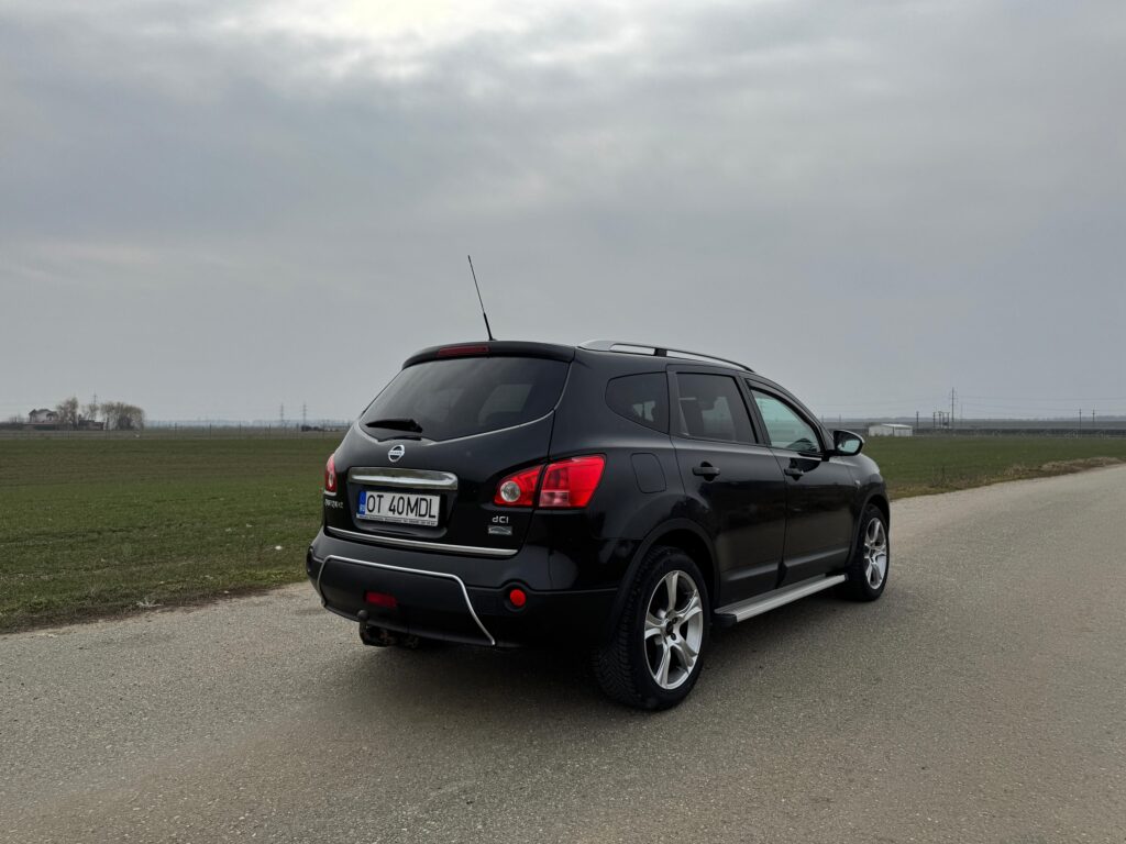 Nissan Qashqai+2 4×4