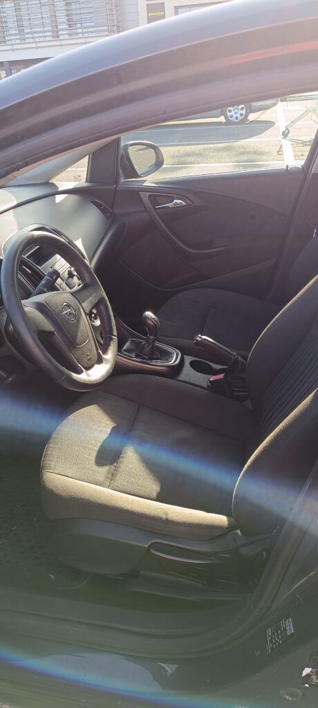 Opel Astra J Sedan 1,4 ecotec
