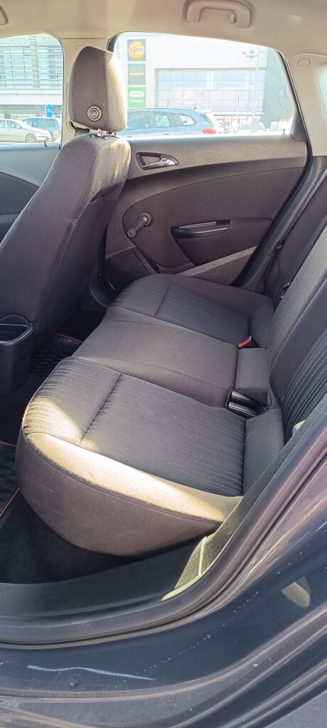 Opel Astra J Sedan 1,4 ecotec
