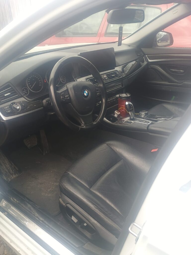 Vand BMW f11 Luxury 520d 190cp 2015 euro6