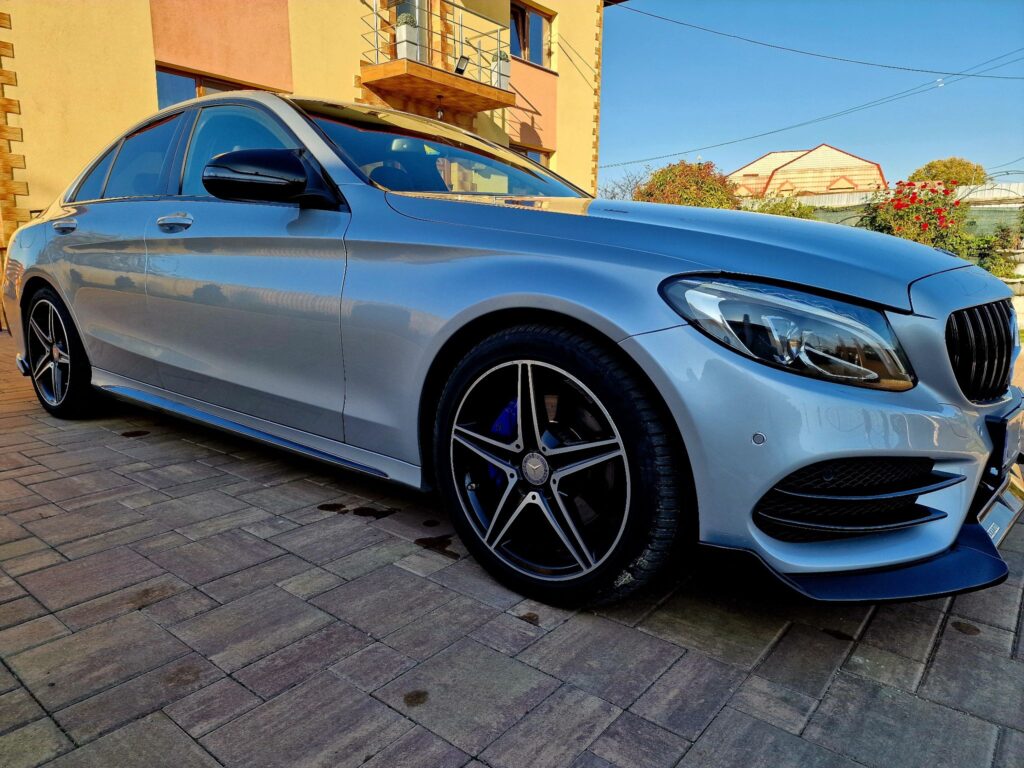 Mercedes-Benz C Class 9G-TRONIC AMG Line