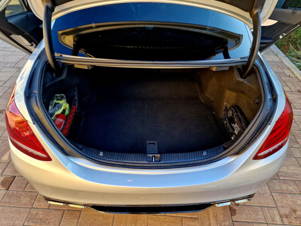 Mercedes-Benz C Class 9G-TRONIC AMG Line