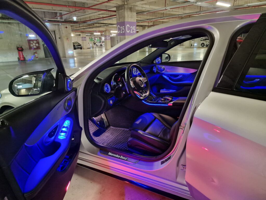 Mercedes-Benz C Class 9G-TRONIC AMG Line