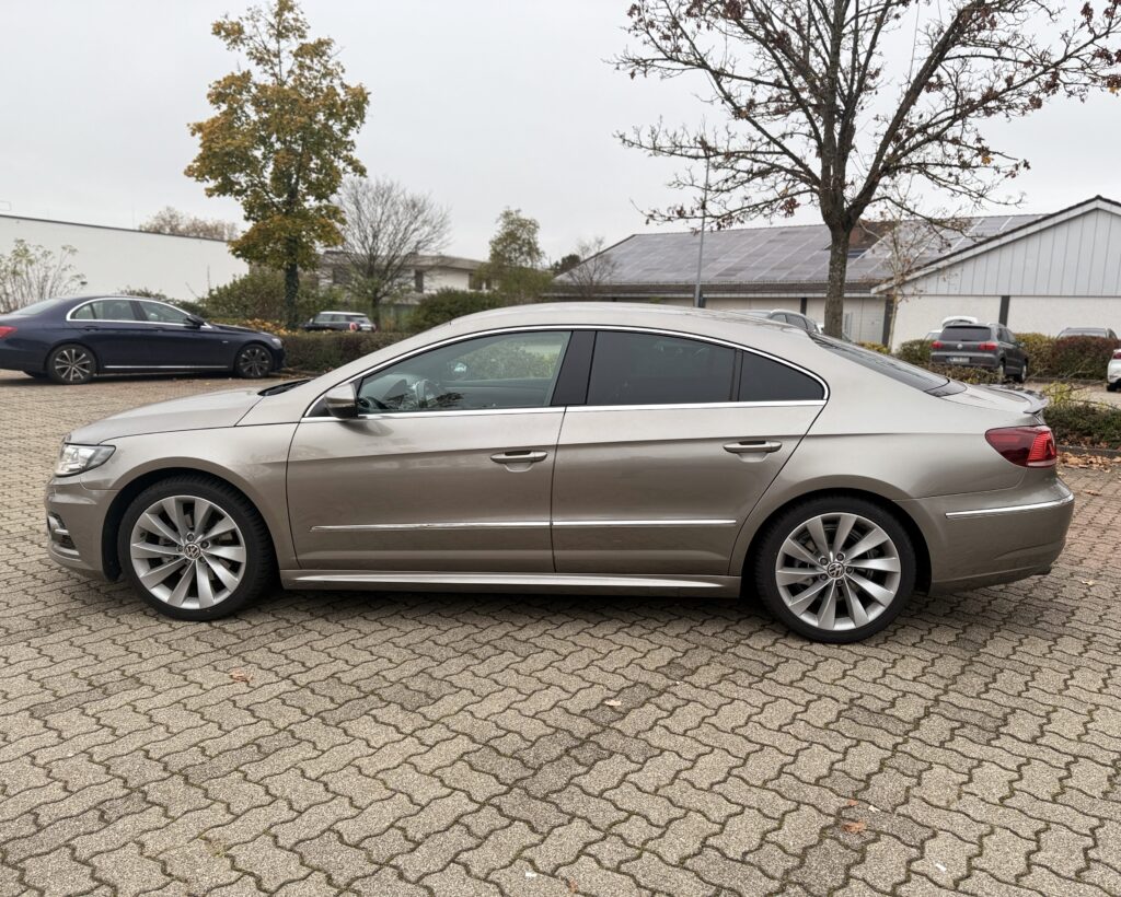 Vând Passat Cc an 2015 177 Cp 4Moution (4X4)