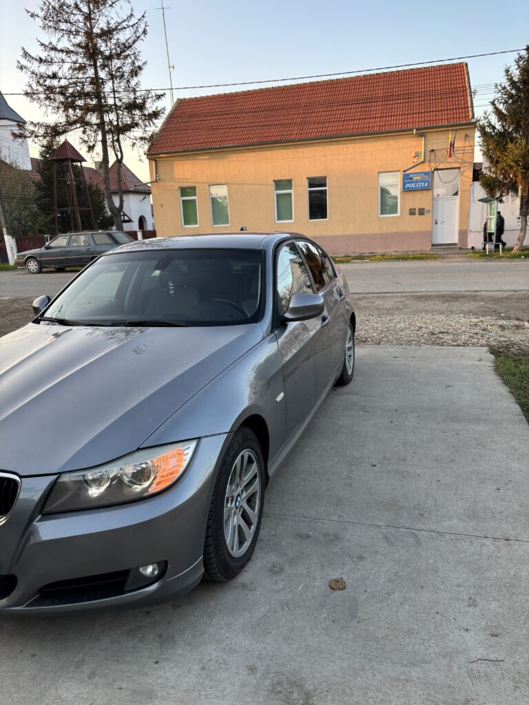 BMW seria 3 320i