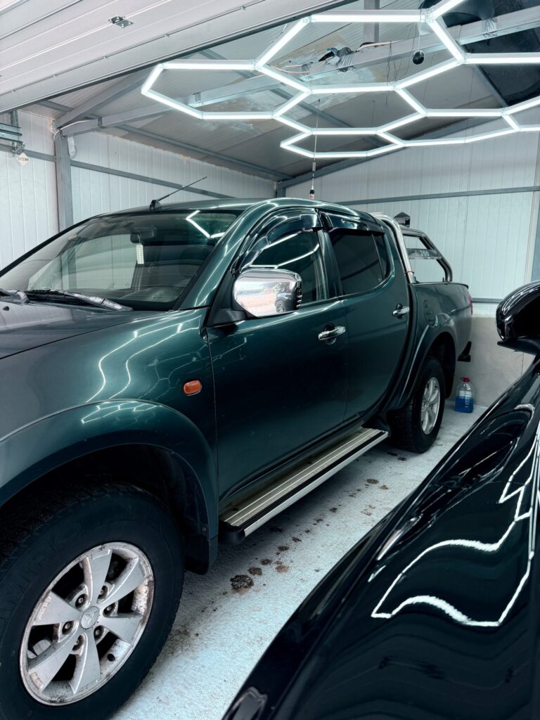 Mitsubishi l200