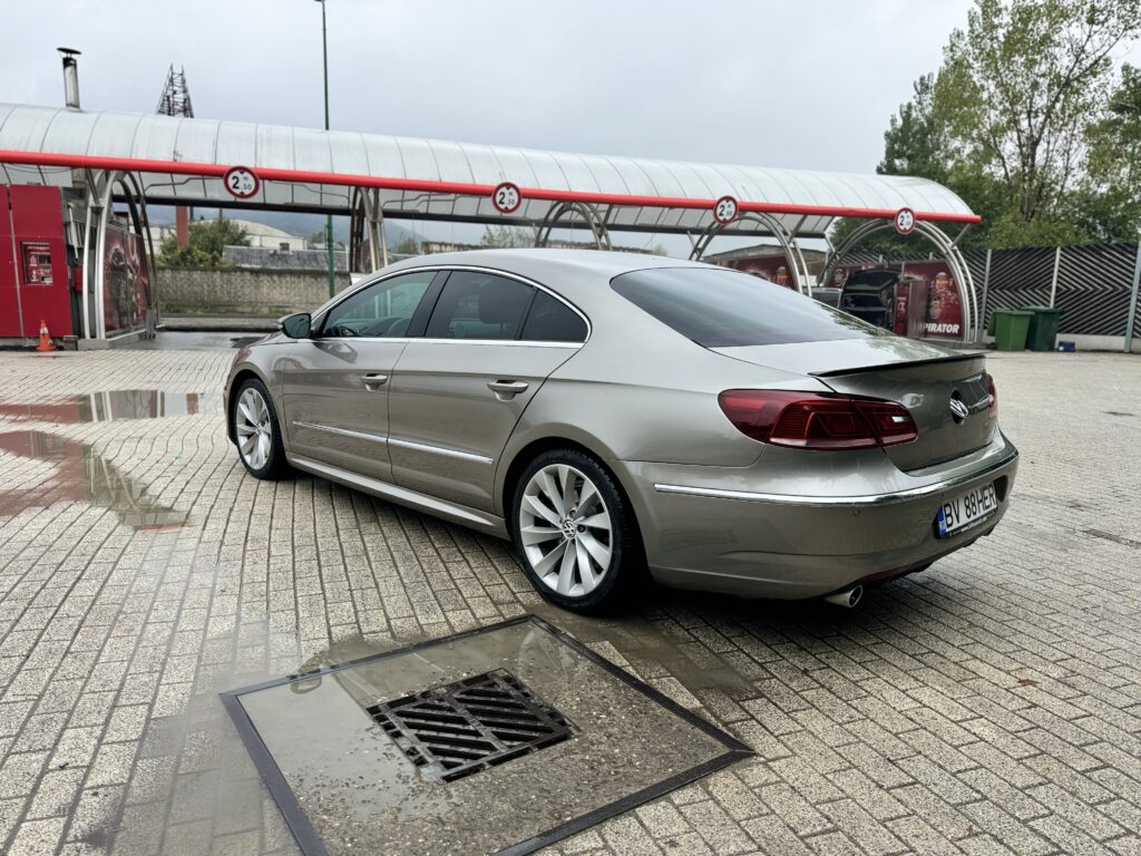 Vând Passat Cc an 2015 177 Cp 4Moution (4X4)