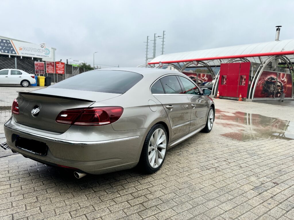 Vând Passat Cc an 2015 177 Cp 4Moution (4X4)