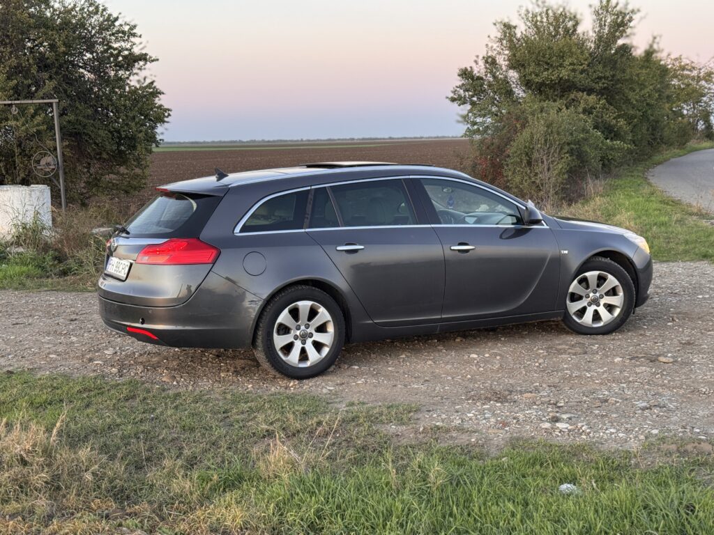 Opel Insignia 2011 2.0