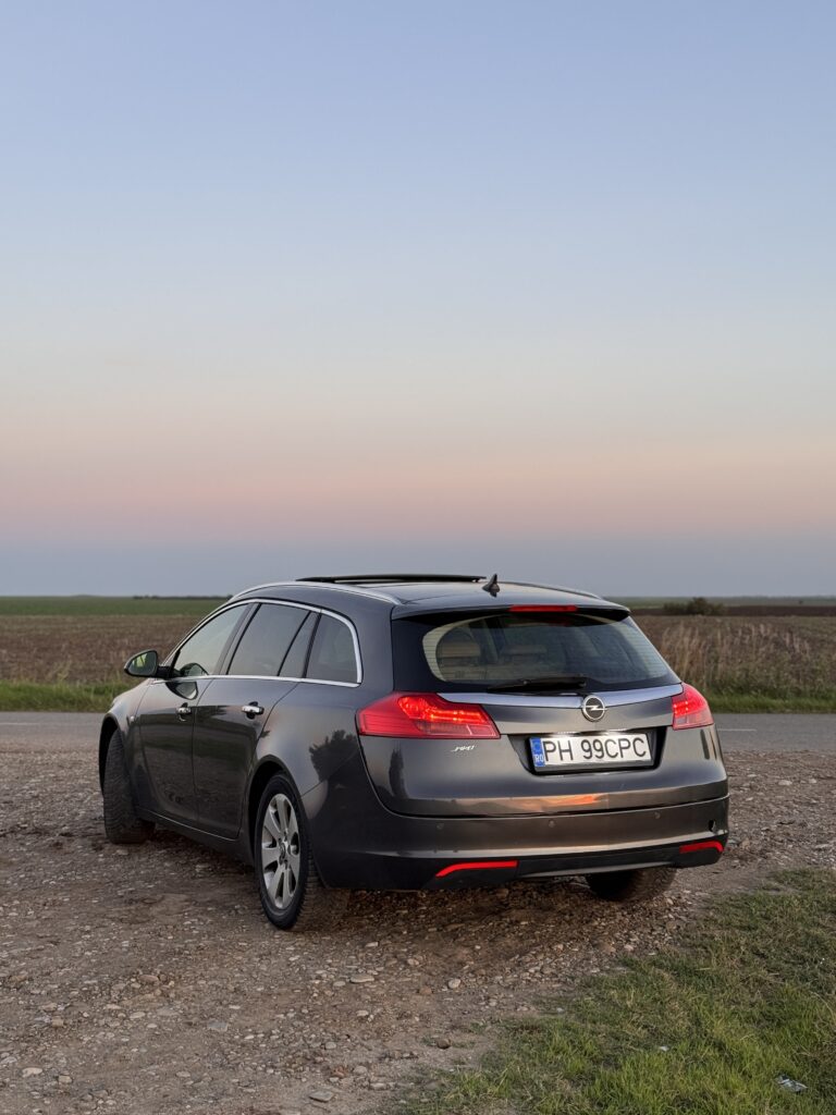 Opel Insignia 2011 2.0