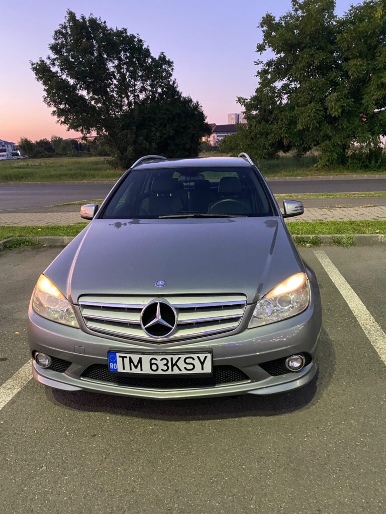Vând sau schimb Mercedes C220 an2008