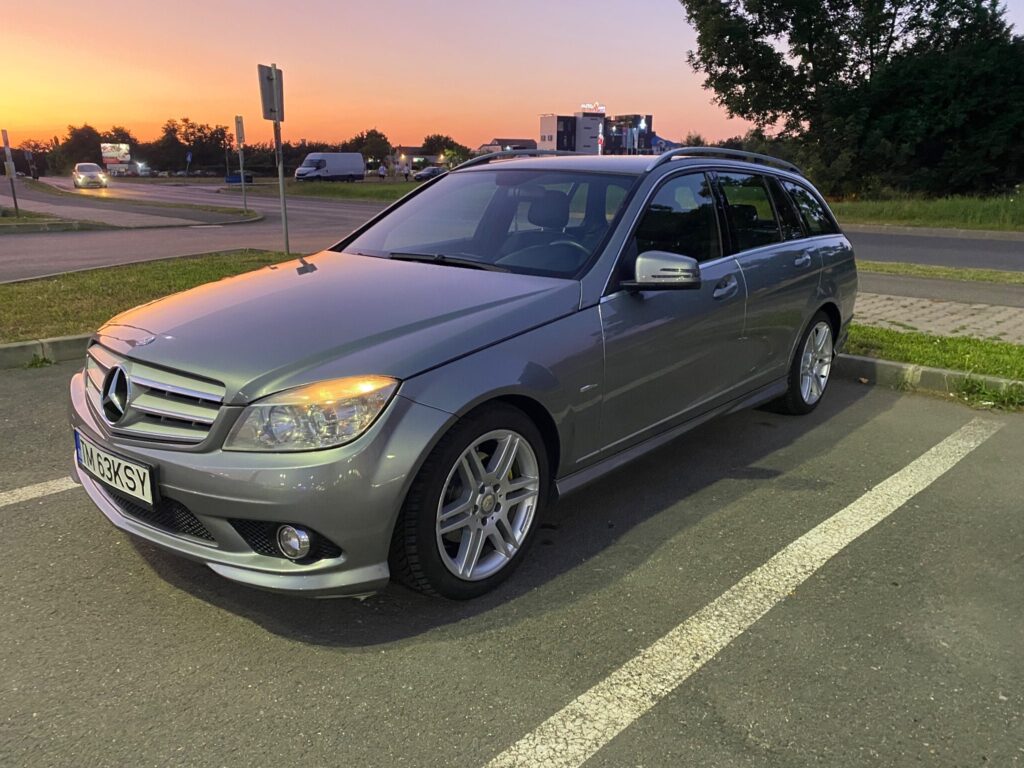 Vând sau schimb Mercedes C220 an2008