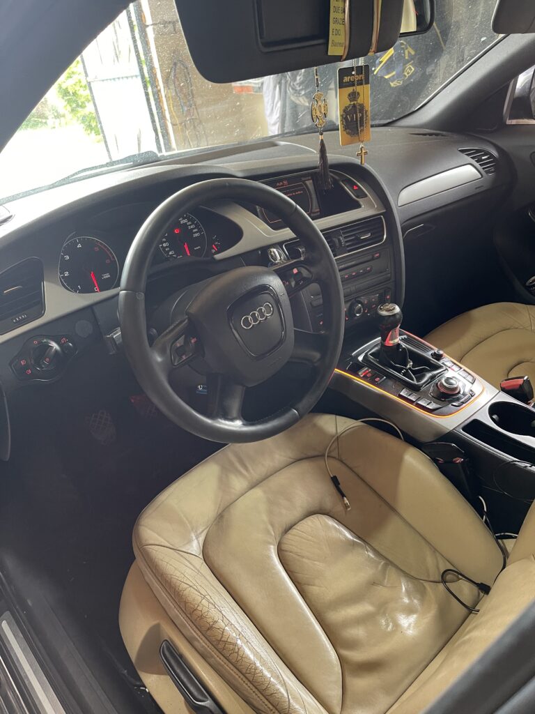 Vând Audi A4 B8