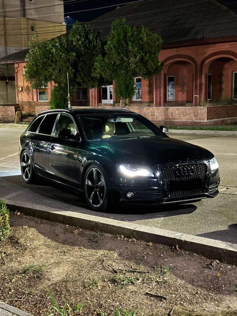 Vând Audi A4 B8