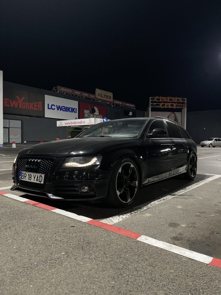 Vând Audi A4 B8