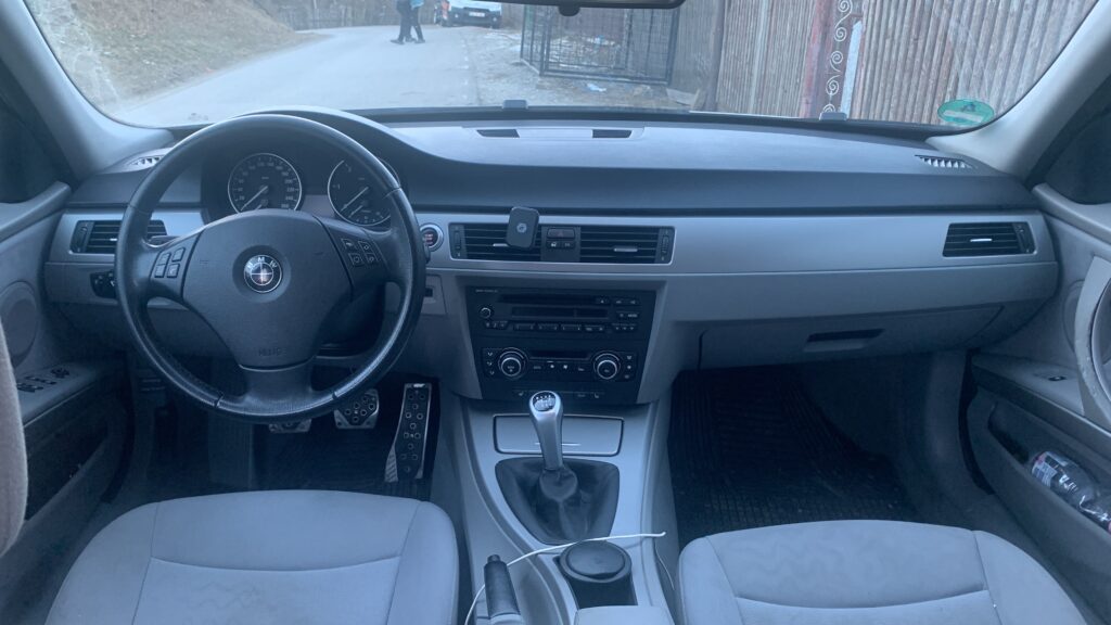 Vând/Schimb BMW e90