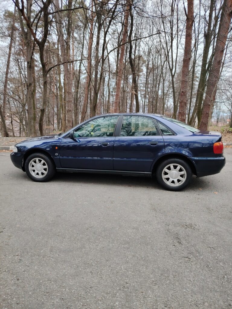 Audi A4 1.6 benzina