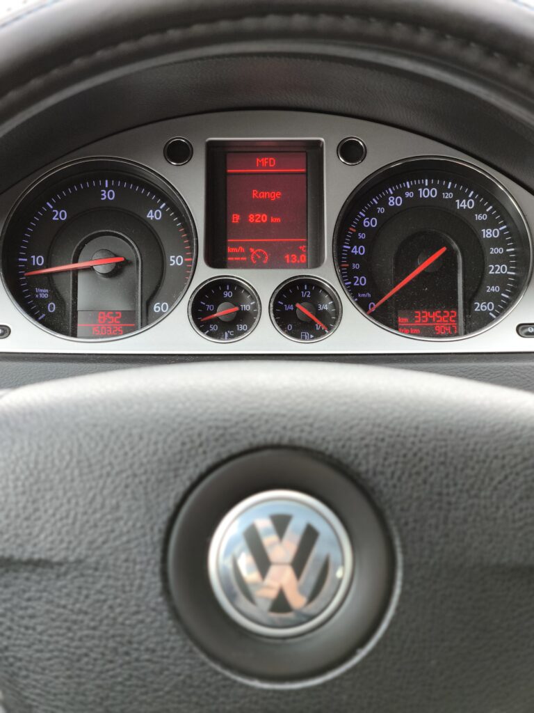 Volkswagen Passat B6 2.0 140 cai CBAB