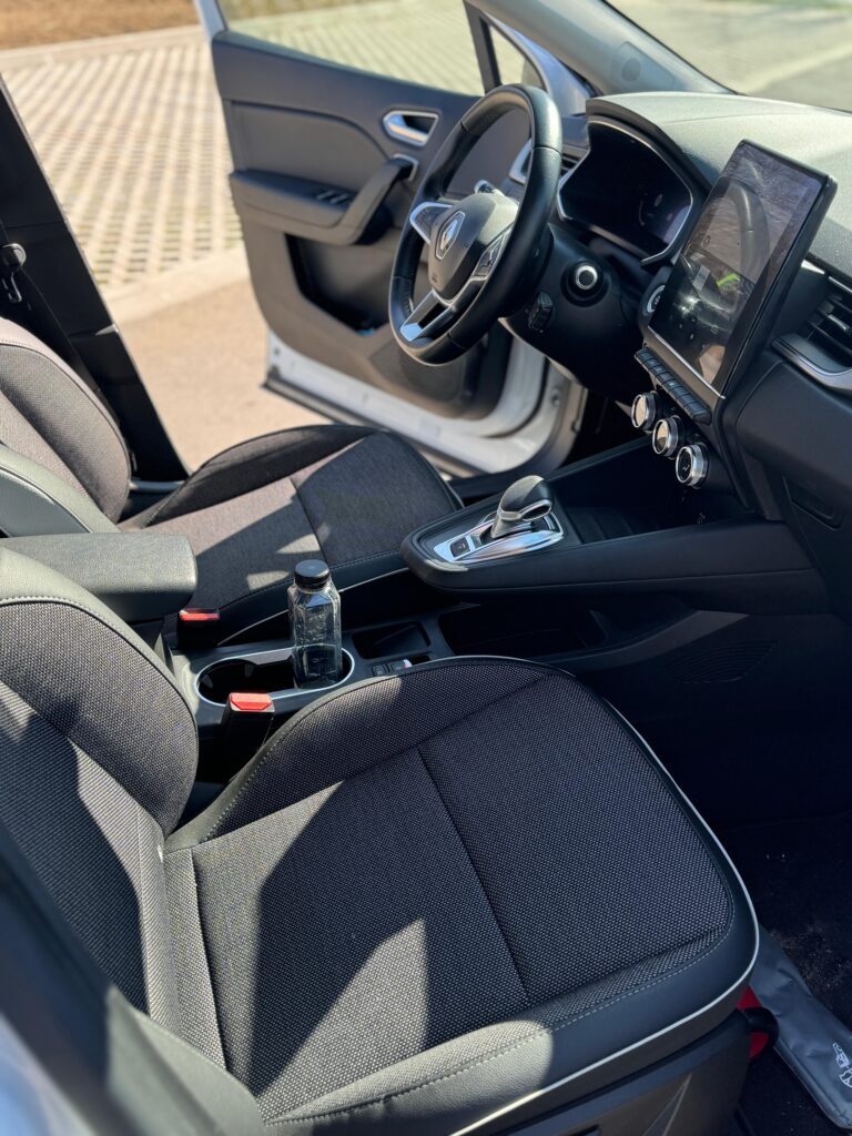 De vanzare Renault Captur 1.6 E-Tech Hybrid  2021.,