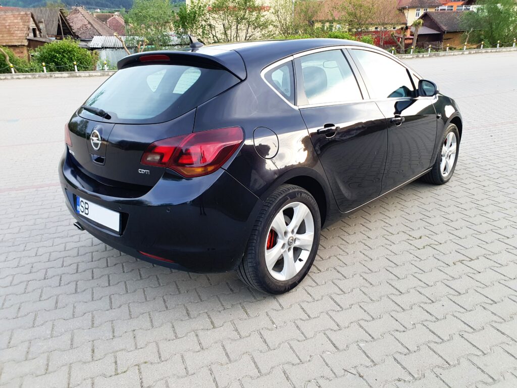 Opel Astra J diesel 160 cai