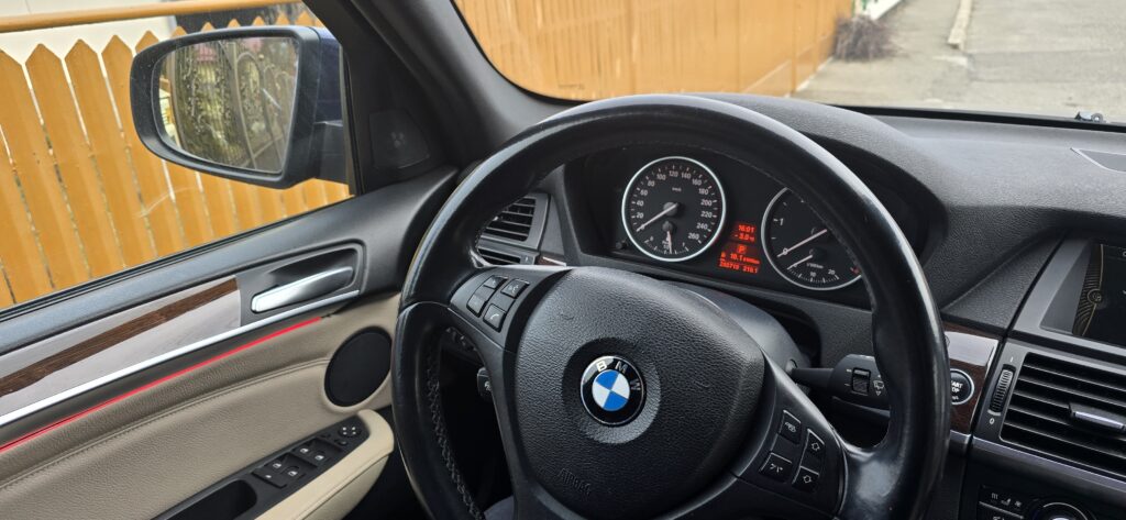 Bmw X5 e70 facelift,distronic,scane ventilate,panoramic,keyless