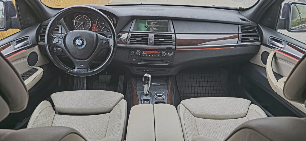 Bmw X5 e70 facelift,distronic,scane ventilate,panoramic,keyless