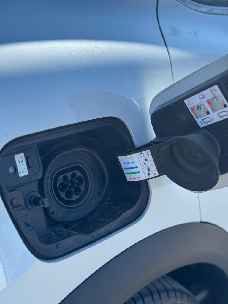 De vanzare Renault Captur 1.6 E-Tech Hybrid  2021.,