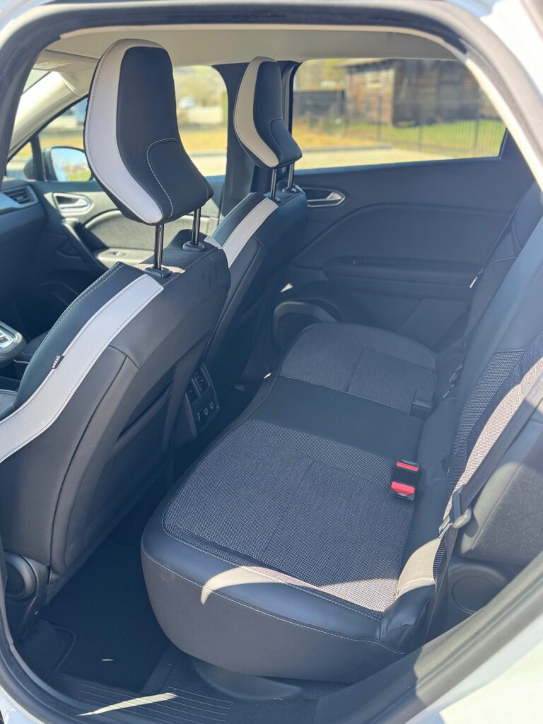De vanzare Renault Captur 1.6 E-Tech Hybrid  2021.,