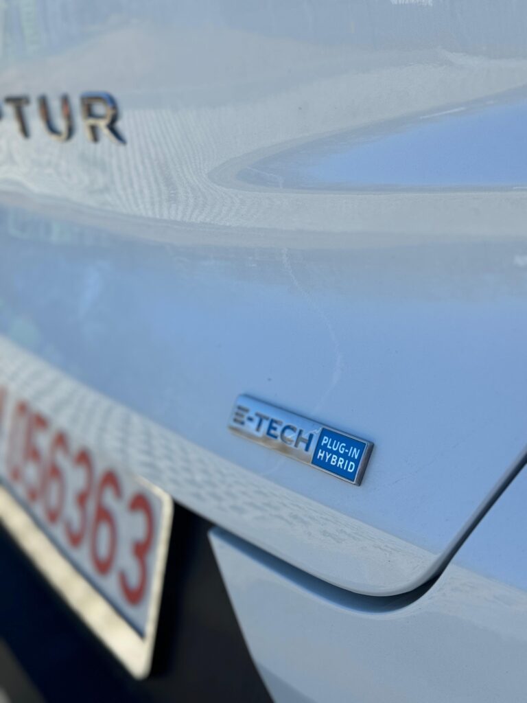 De vanzare Renault Captur 1.6 E-Tech Hybrid  2021.,