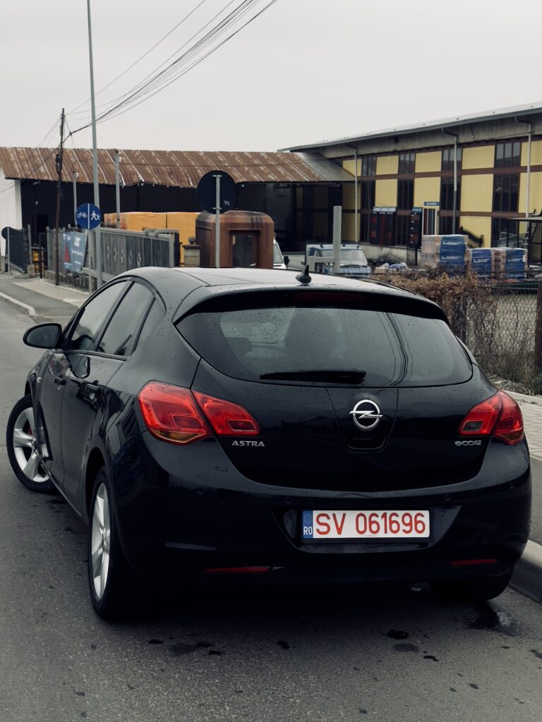 Opel Astra J 1.3 cdti Hatchback