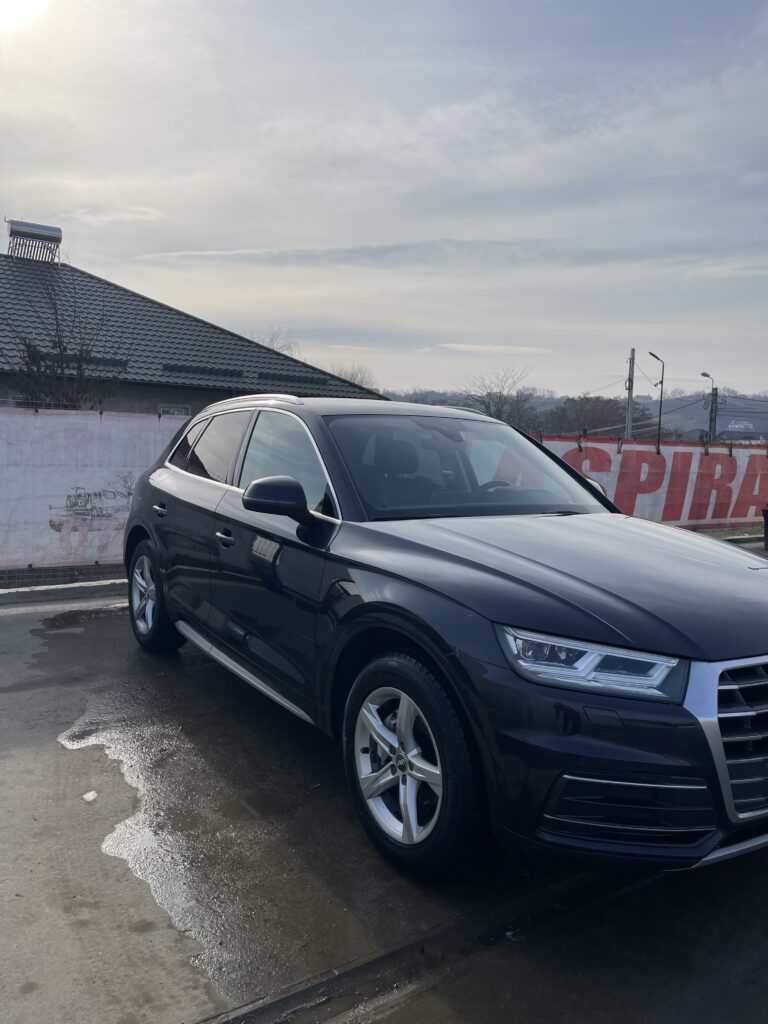 Vând Audi q5 2018