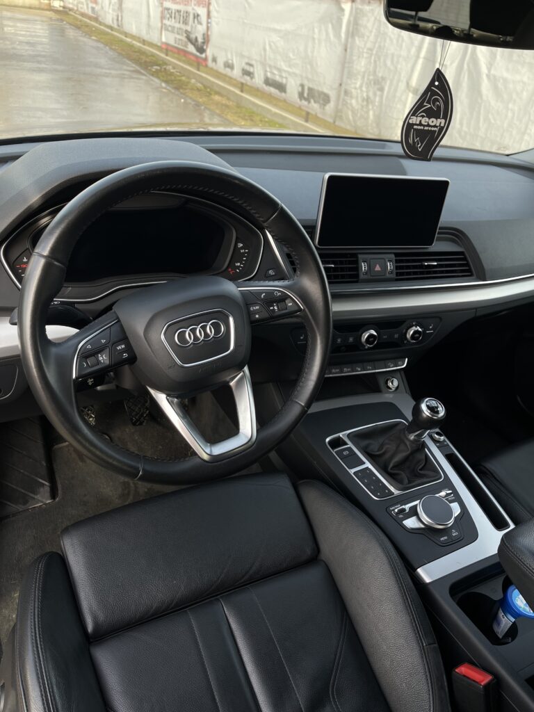 Vând Audi q5 2018