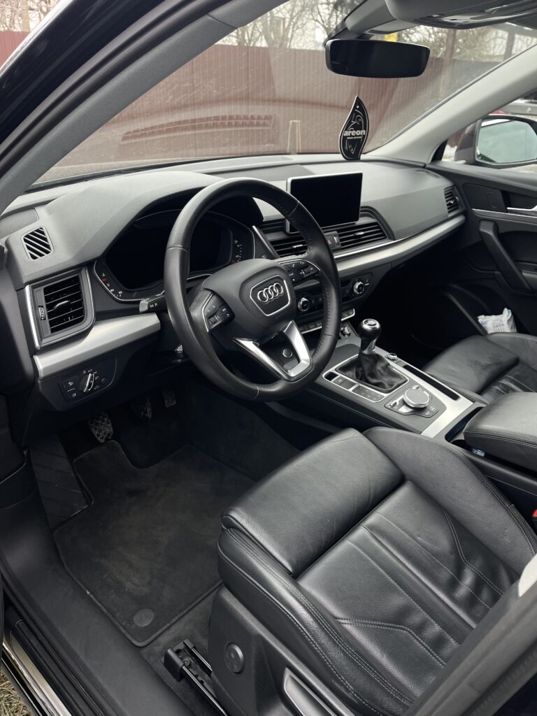 Vând Audi q5 2018