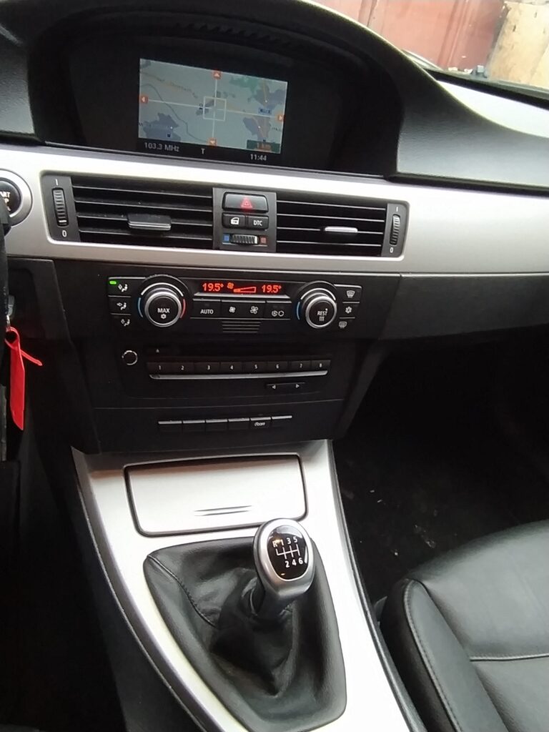 BMW 318 D, E91, din 2008