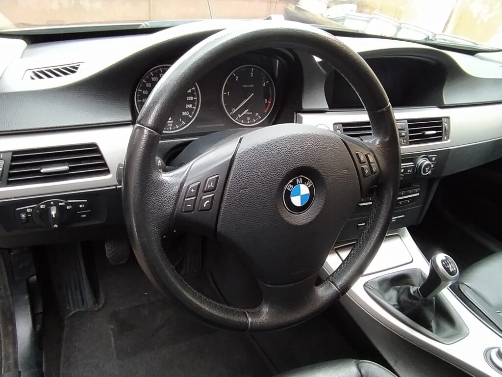 BMW 318 D, E91, din 2008