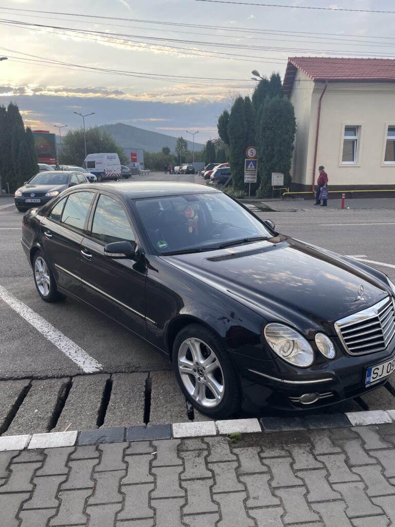 Vând sau schimb Mercedes benz w211! Schimb cu BMW e 60!