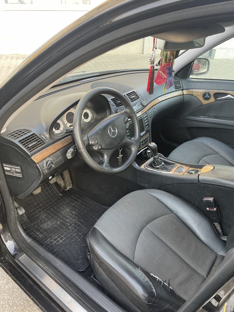 Vând sau schimb Mercedes benz w211! Schimb cu BMW e 60!