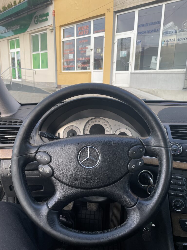 Vând sau schimb Mercedes benz w211! Schimb cu BMW e 60!
